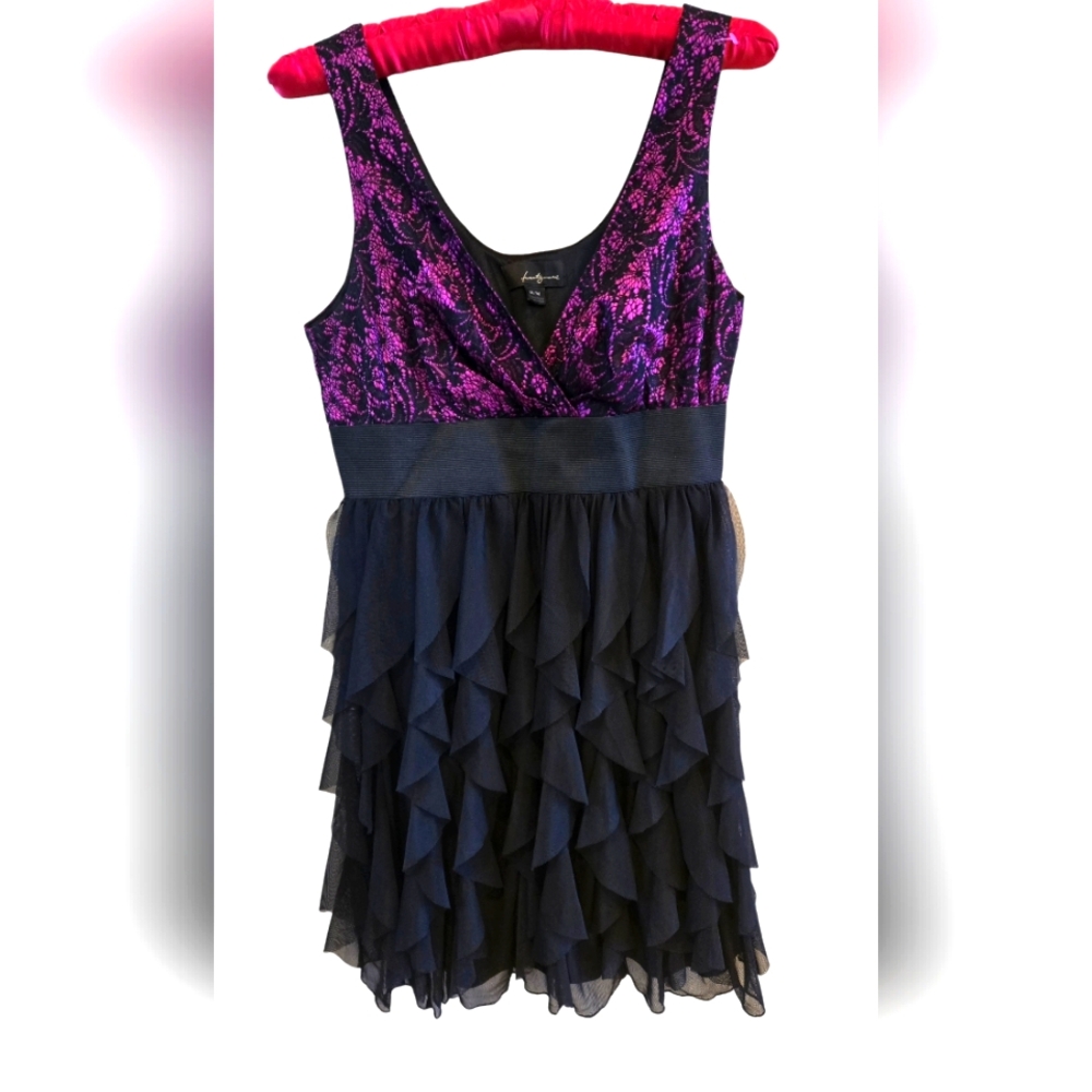 Twenty one festive dress. Above the knee. Lined. Women's medium.